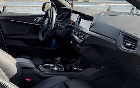 BMW 1 серия, 2021 год, 3 099 000 рублей, 4 фотография