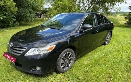 Toyota Camry, 2011 год, 1 290 000 рублей, 3 фотография
