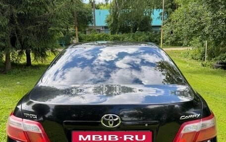 Toyota Camry, 2011 год, 1 290 000 рублей, 2 фотография