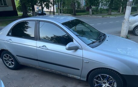 KIA Cerato I, 2005 год, 160 000 рублей, 2 фотография