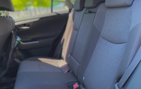 Toyota RAV4, 2020 год, 3 490 000 рублей, 12 фотография