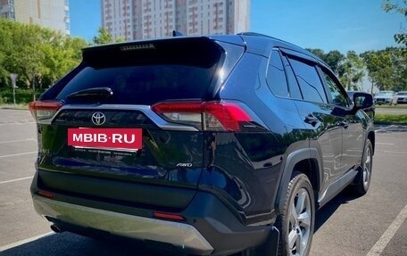 Toyota RAV4, 2020 год, 3 490 000 рублей, 3 фотография