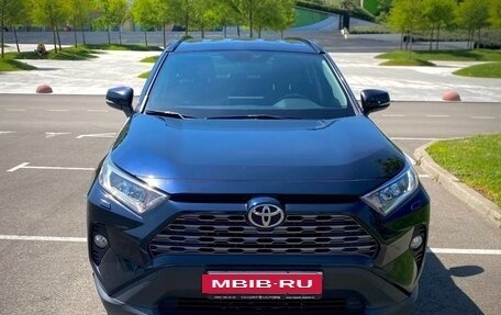 Toyota RAV4, 2020 год, 3 490 000 рублей, 13 фотография