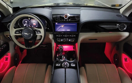 Bentley Bentayga I, 2025 год, 28 979 000 рублей, 10 фотография