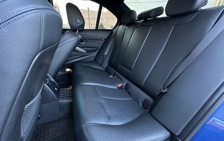 BMW 3 серия, 2018 год, 2 898 000 рублей, 26 фотография