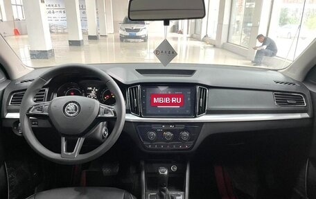 Skoda Kamiq I, 2022 год, 14 000 050 рублей, 10 фотография