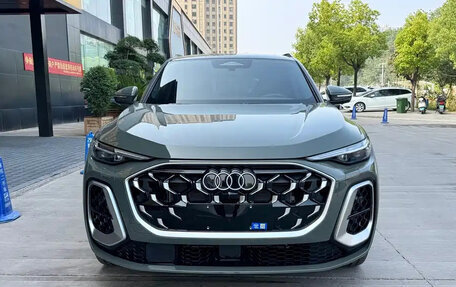 Audi Q5, 2025 год, 6 065 000 рублей, 2 фотография