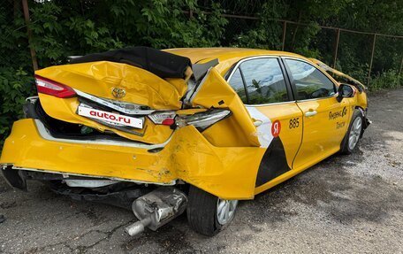 Toyota Camry, 2022 год, 750 000 рублей, 4 фотография