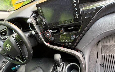 Toyota Camry, 2022 год, 750 000 рублей, 11 фотография