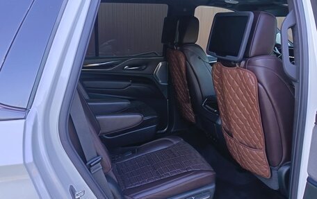 Cadillac Escalade V, 2021 год, 7 950 000 рублей, 12 фотография
