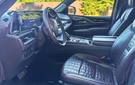 Cadillac Escalade V, 2021 год, 7 950 000 рублей, 16 фотография