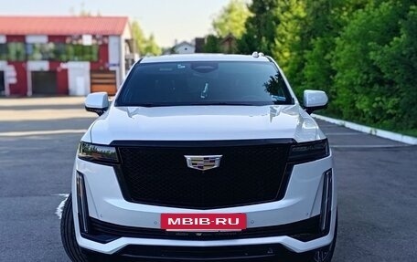Cadillac Escalade V, 2021 год, 7 950 000 рублей, 2 фотография