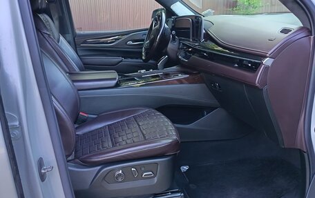 Cadillac Escalade V, 2021 год, 7 950 000 рублей, 21 фотография
