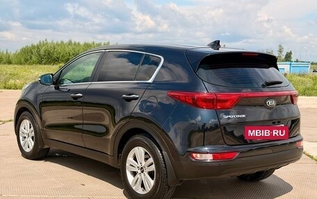 KIA Sportage IV рестайлинг, 2018 год, 1 850 000 рублей, 4 фотография