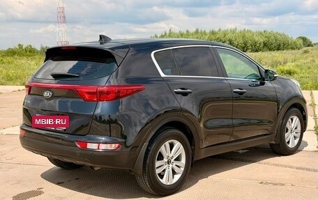 KIA Sportage IV рестайлинг, 2018 год, 1 850 000 рублей, 6 фотография