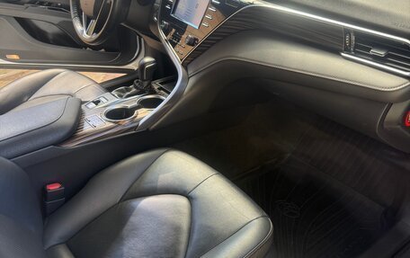 Toyota Camry, 2020 год, 3 000 000 рублей, 3 фотография