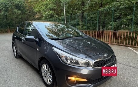 KIA cee'd III, 2016 год, 1 300 000 рублей, 2 фотография