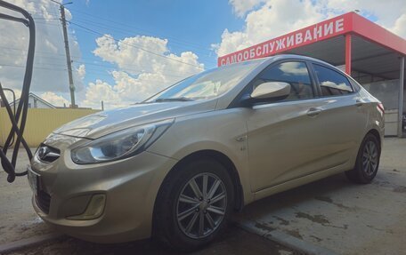 Hyundai Solaris II рестайлинг, 2012 год, 760 000 рублей, 6 фотография