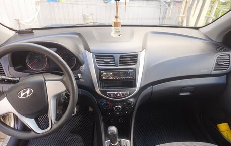 Hyundai Solaris II рестайлинг, 2012 год, 760 000 рублей, 13 фотография