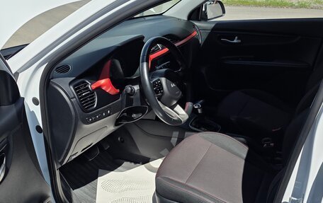KIA Rio IV, 2021 год, 1 680 000 рублей, 6 фотография