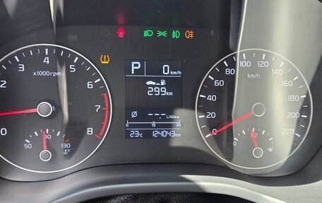 KIA Rio IV, 2021 год, 1 680 000 рублей, 10 фотография