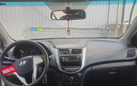 Hyundai Solaris II рестайлинг, 2012 год, 760 000 рублей, 3 фотография