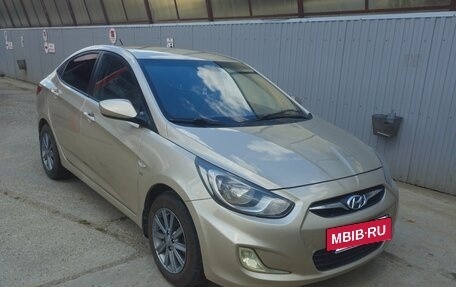 Hyundai Solaris II рестайлинг, 2012 год, 760 000 рублей, 16 фотография