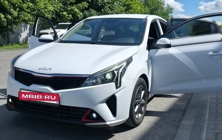 KIA Rio IV, 2021 год, 1 680 000 рублей, 15 фотография