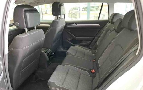 Volkswagen Passat B8 рестайлинг, 2023 год, 2 225 000 рублей, 11 фотография