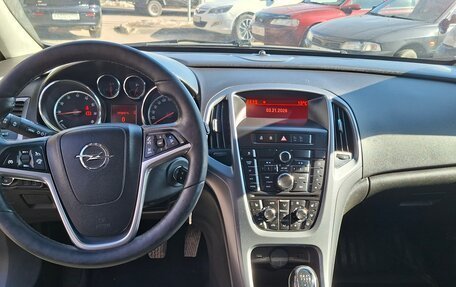 Opel Astra J, 2013 год, 625 000 рублей, 15 фотография