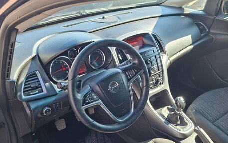 Opel Astra J, 2013 год, 625 000 рублей, 16 фотография