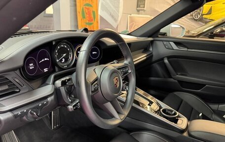 Porsche 911, 2022 год, 17 250 000 рублей, 13 фотография