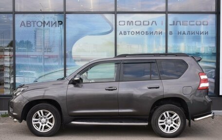 Toyota Land Cruiser Prado 150 рестайлинг 2, 2012 год, 2 185 000 рублей, 8 фотография