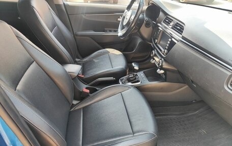 KIA Rio IV, 2018 год, 1 232 000 рублей, 10 фотография