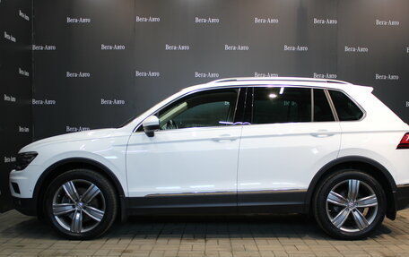 Volkswagen Tiguan II, 2017 год, 2 800 000 рублей, 2 фотография