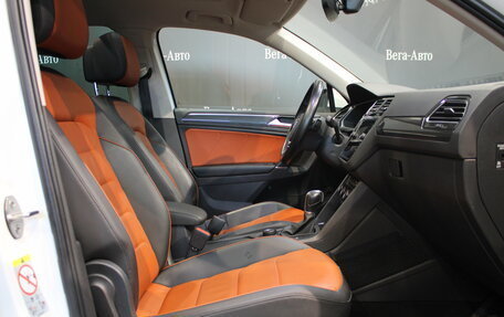 Volkswagen Tiguan II, 2017 год, 2 800 000 рублей, 27 фотография