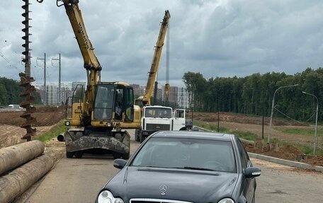Mercedes-Benz C-Класс, 2004 год, 695 000 рублей, 1 фотография