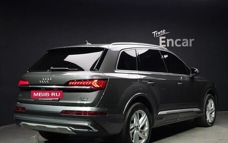 Audi Q7, 2024 год, 8 159 000 рублей, 2 фотография