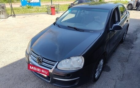 Volkswagen Jetta VI, 2007 год, 600 000 рублей, 2 фотография
