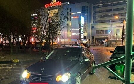 Mercedes-Benz C-Класс, 2004 год, 695 000 рублей, 7 фотография