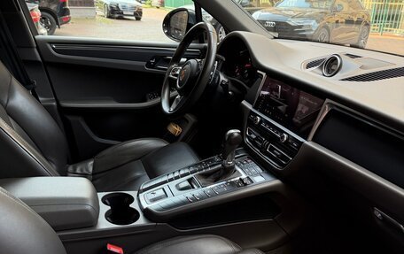 Porsche Macan I рестайлинг, 2019 год, 5 000 000 рублей, 2 фотография