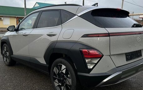 Hyundai Kona, 2023 год, 2 250 000 рублей, 4 фотография