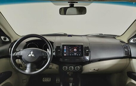 Mitsubishi Outlander III рестайлинг 3, 2007 год, 1 070 000 рублей, 17 фотография