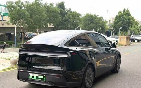 Tesla Model Y I, 2025 год, 7 987 000 рублей, 6 фотография