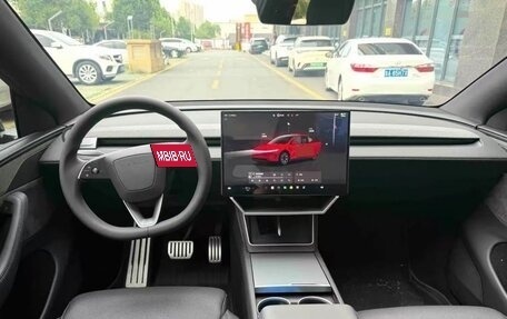 Tesla Model Y I, 2025 год, 7 987 000 рублей, 7 фотография