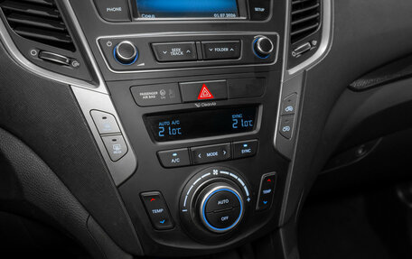 Hyundai Santa Fe III рестайлинг, 2017 год, 2 145 000 рублей, 21 фотография