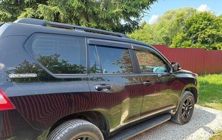 Toyota Land Cruiser Prado 150 рестайлинг 2, 2015 год, 4 100 000 рублей, 2 фотография