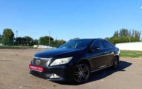 Toyota Camry, 2013 год, 1 780 000 рублей, 2 фотография