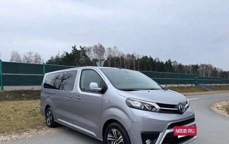 Toyota ProAce II, 2021 год, 2 500 000 рублей, 2 фотография