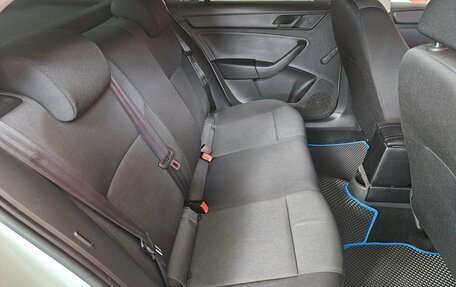 Skoda Rapid I, 2014 год, 990 000 рублей, 12 фотография